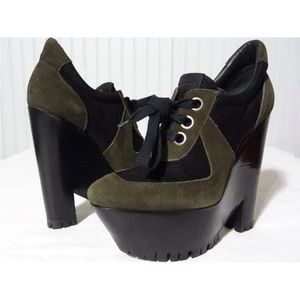 Burberry Prorsum laced wedge 37.5. Hyper comfortable. Excellent state.